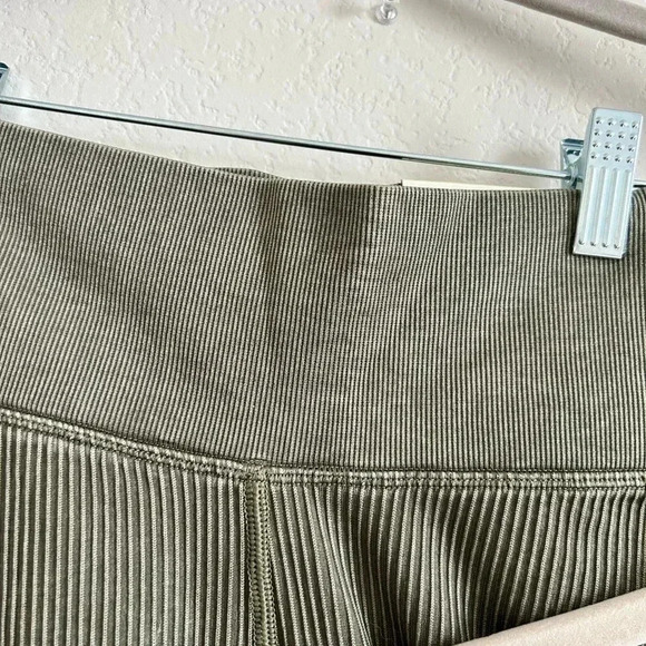 Aerie Offline Seamless 7/8 set of 2 leggings | size small - Picture 2 of 8